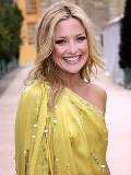 Kate Hudson con vestido Amarillo